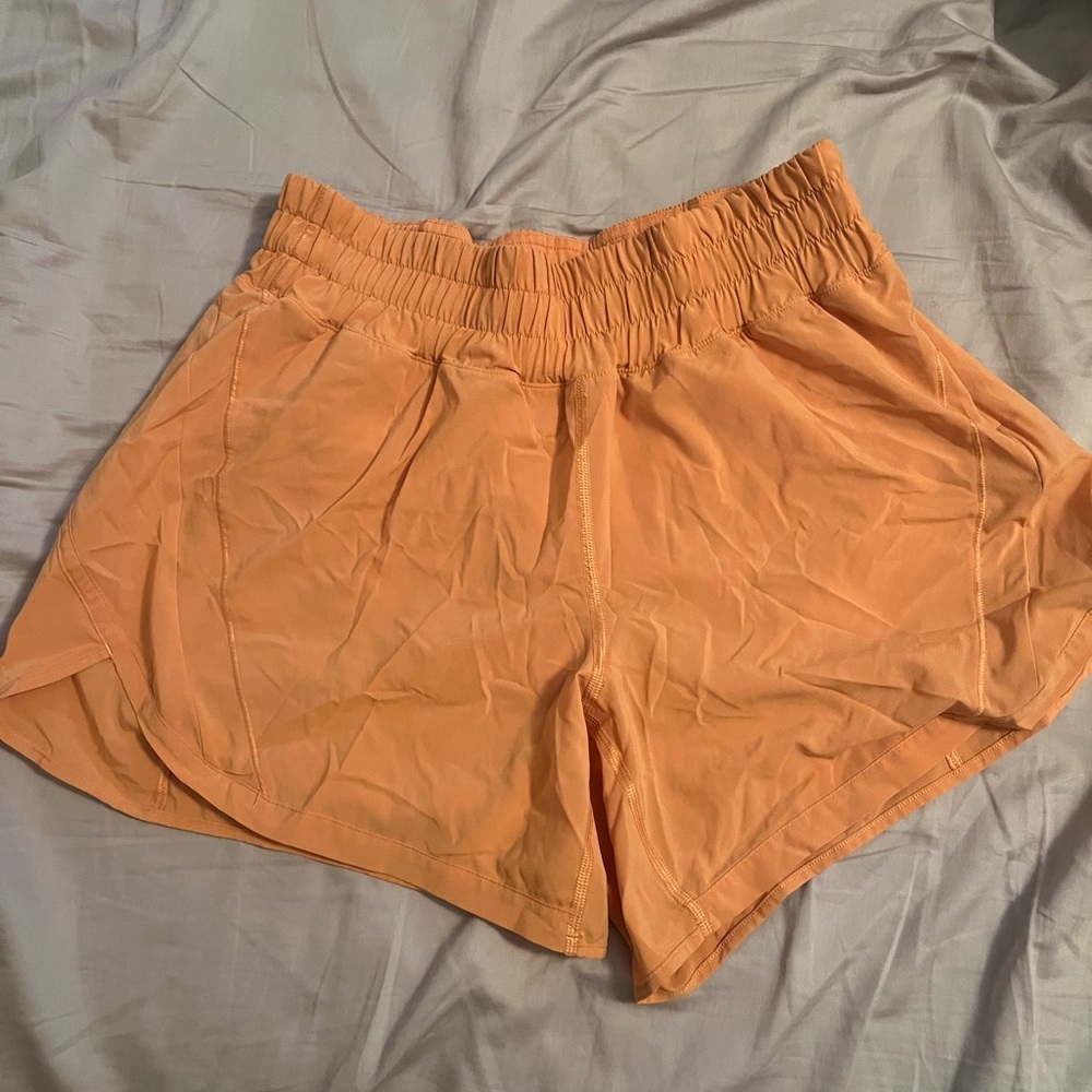 EUC mid rise track that short, lululemon size 8
